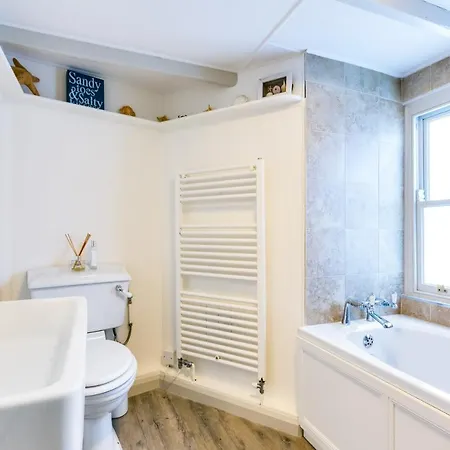 Luxury Fisherman's Historic Holiday home *