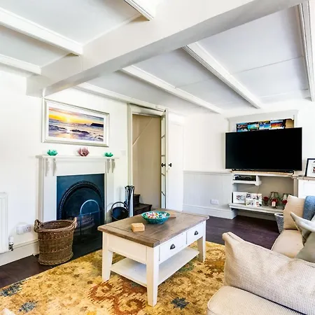 Luxury Fisherman's Historic Port Isaac